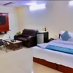 Happy Inn - Near Saket Metro